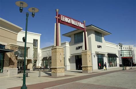 lehigh valley mall shops.